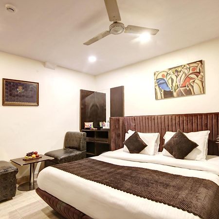 Hotel Wk Comfort - Near White Clove Új-Delhi Kültér fotó