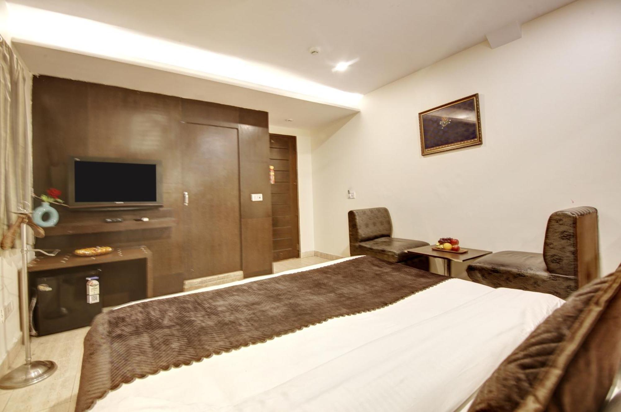Hotel Wk Comfort - Near White Clove Új-Delhi Kültér fotó