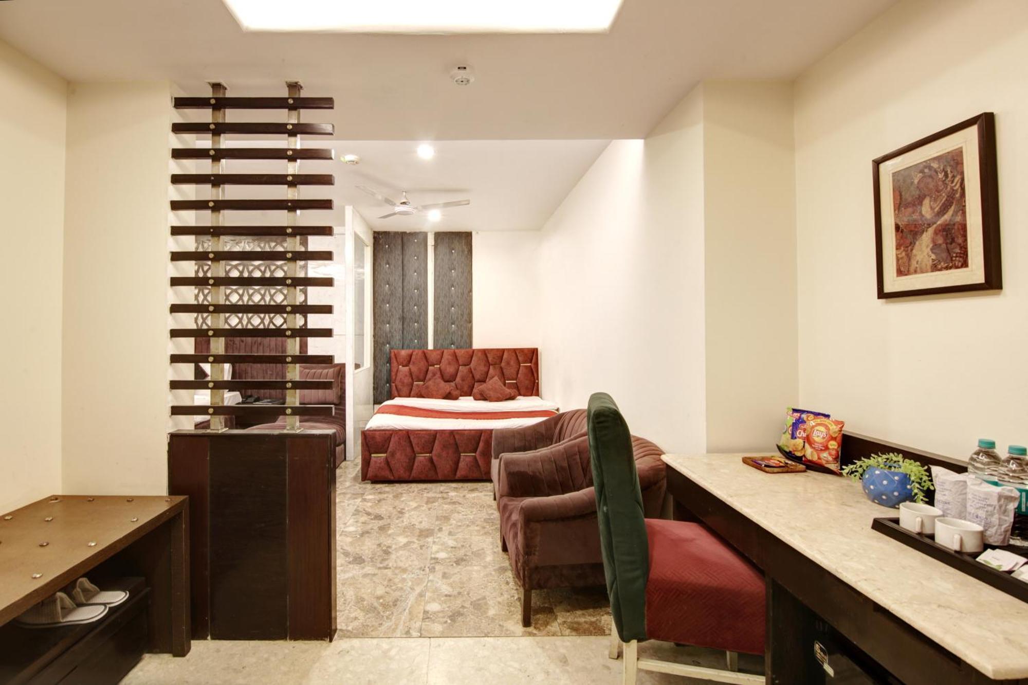 Hotel Wk Comfort - Near White Clove Új-Delhi Kültér fotó