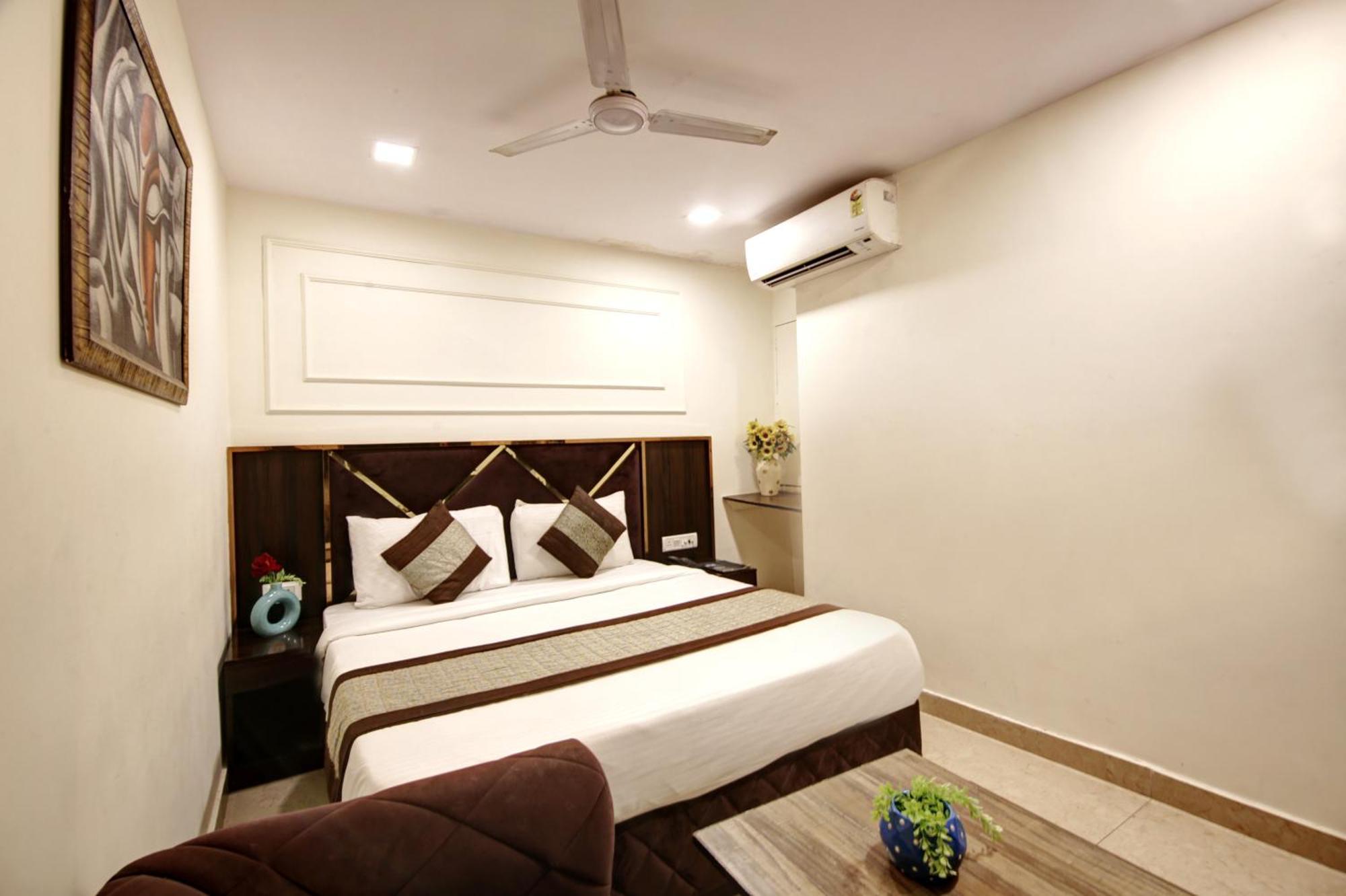 Hotel Wk Comfort - Near White Clove Új-Delhi Kültér fotó