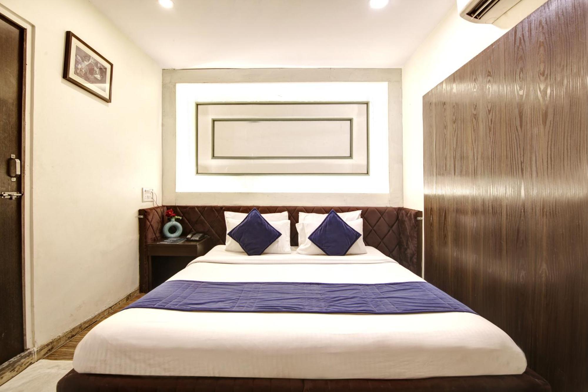 Hotel Wk Comfort - Near White Clove Új-Delhi Kültér fotó