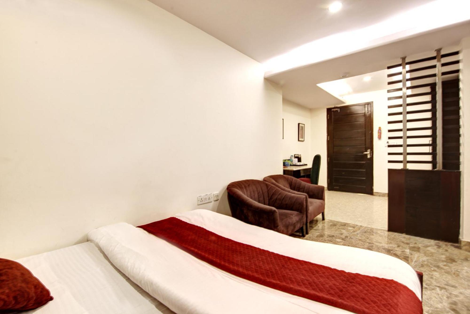 Hotel Wk Comfort - Near White Clove Új-Delhi Kültér fotó