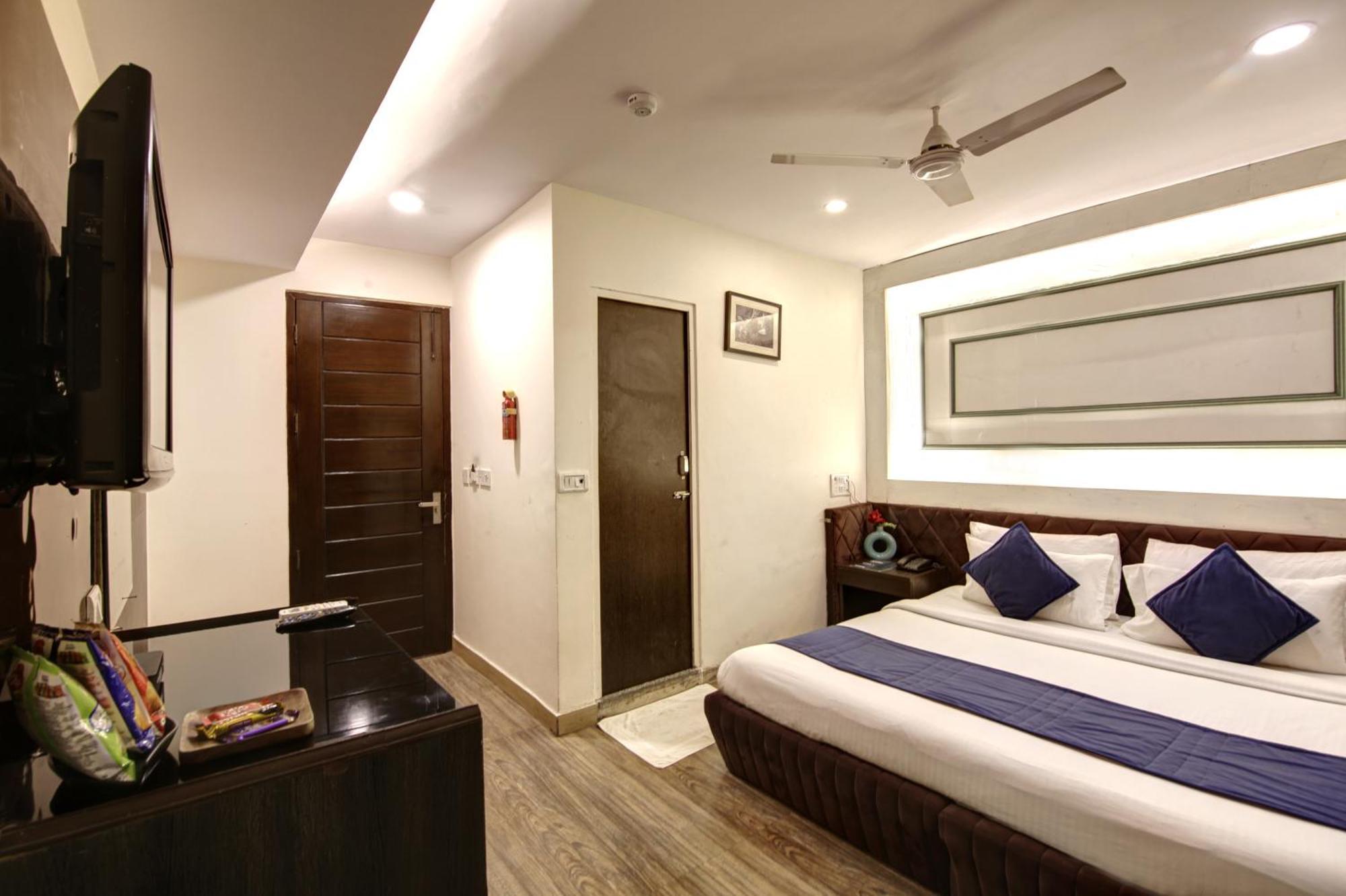 Hotel Wk Comfort - Near White Clove Új-Delhi Kültér fotó