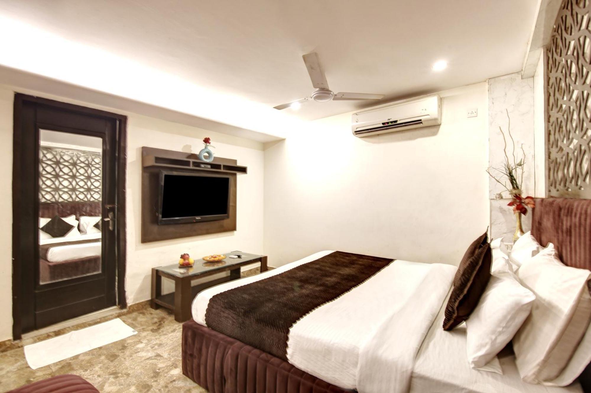 Hotel Wk Comfort - Near White Clove Új-Delhi Kültér fotó